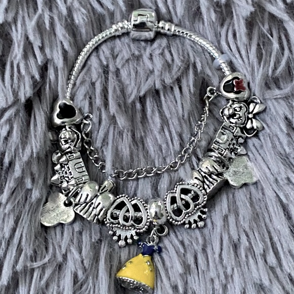 Crystal Mickey Minnie Pendant Bead Bracelet - Picture 3 of 3